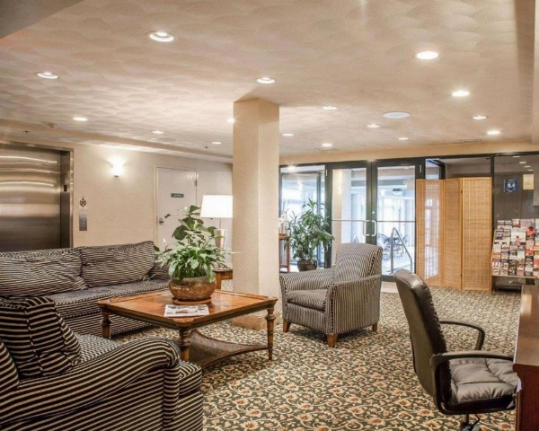 Comfort Inn at Newport Beach Middletown image 6